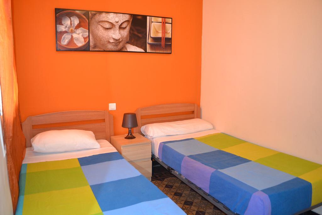 برشلونة Blue Hostel الغرفة الصورة