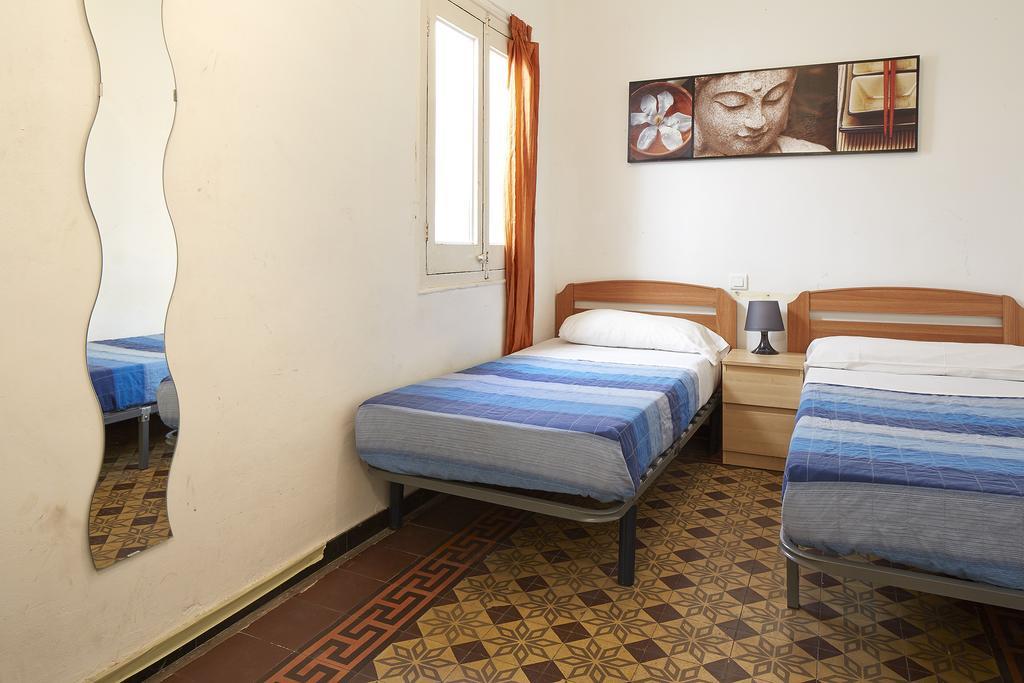 برشلونة Blue Hostel المظهر الخارجي الصورة