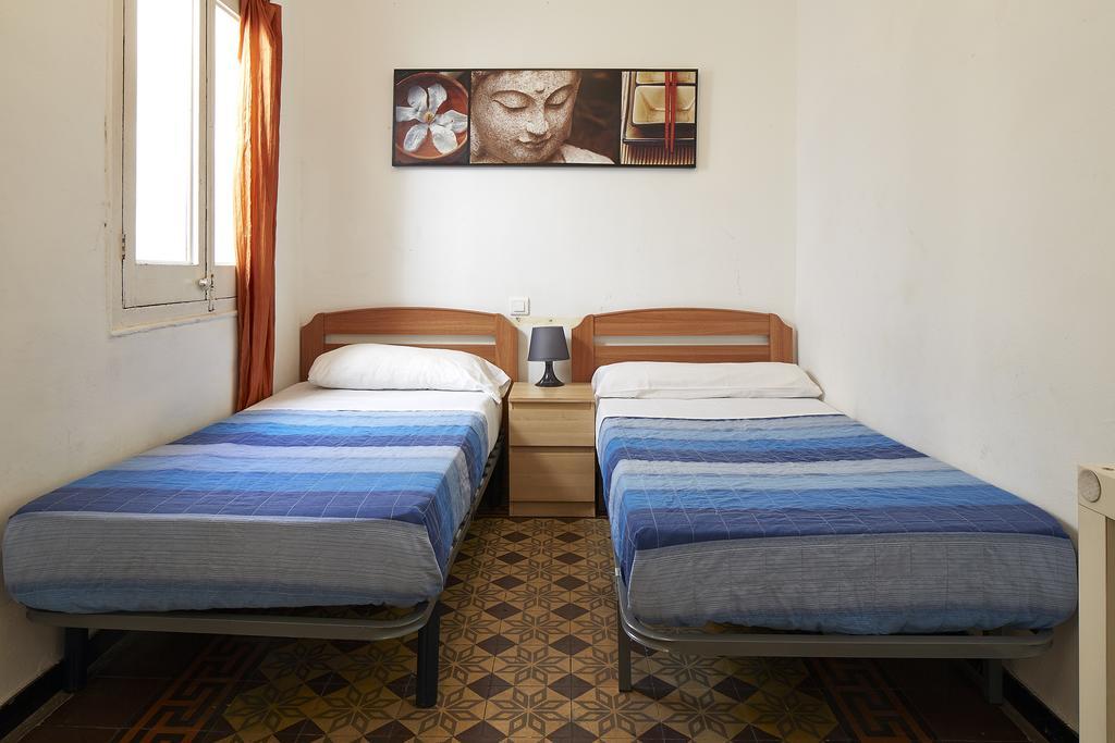 برشلونة Blue Hostel المظهر الخارجي الصورة