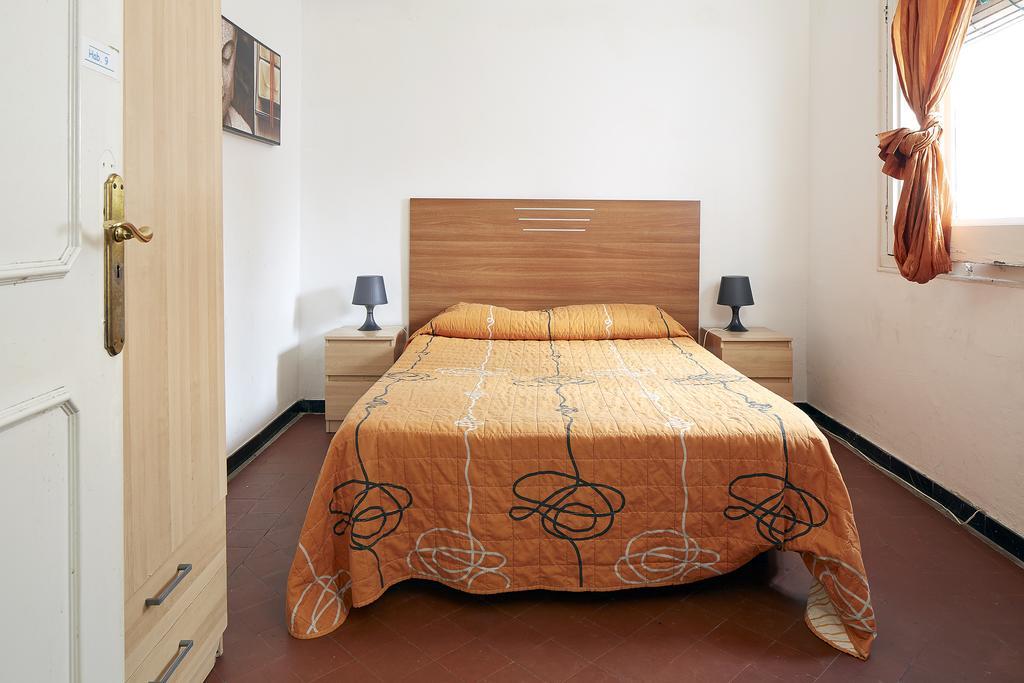 برشلونة Blue Hostel المظهر الخارجي الصورة