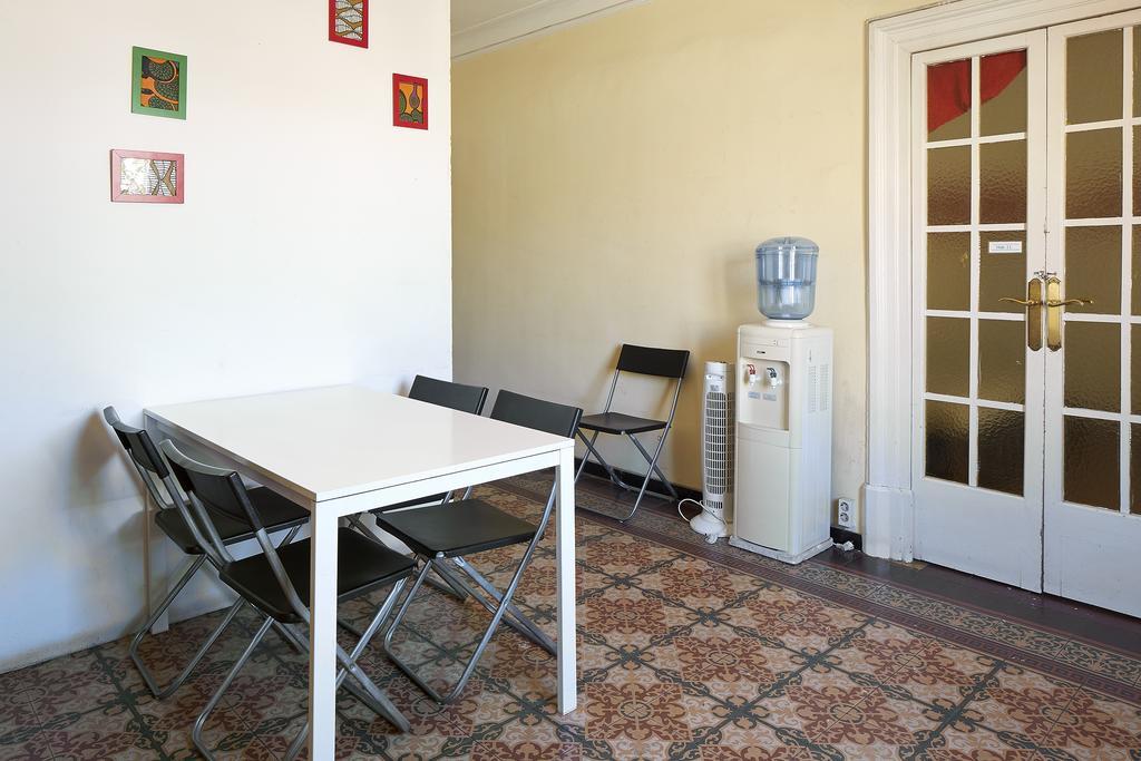 برشلونة Blue Hostel المظهر الخارجي الصورة