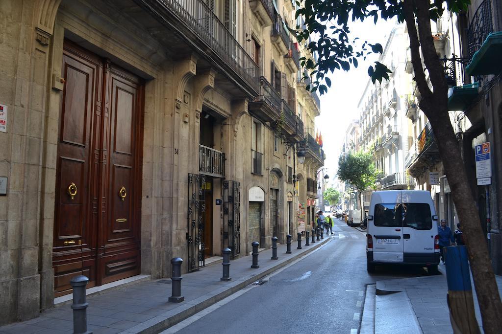 برشلونة Blue Hostel المظهر الخارجي الصورة