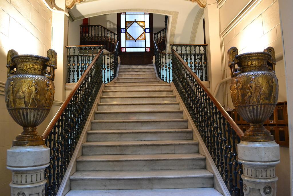 برشلونة Blue Hostel المظهر الخارجي الصورة