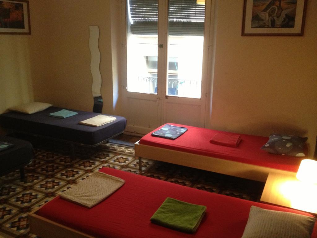 برشلونة Blue Hostel الغرفة الصورة